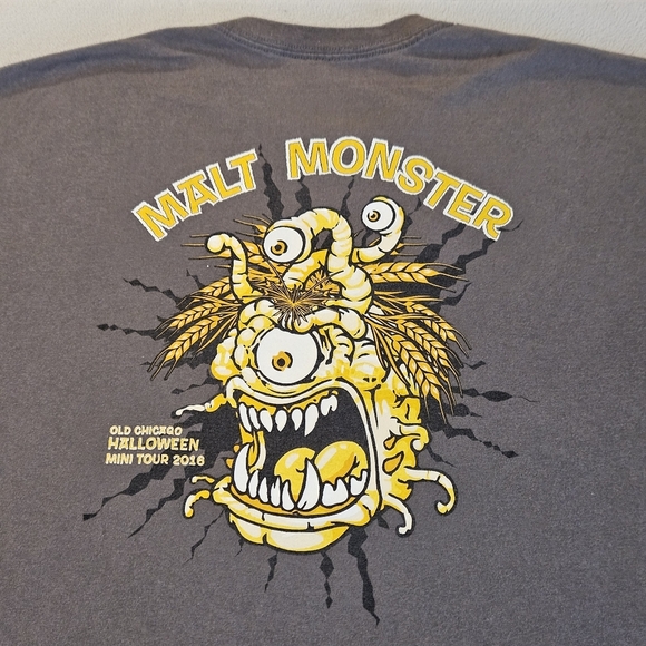 Graphic "Malt Monster Old Chicago " T-shirts. - Picture 1 of 8